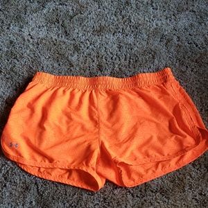 Under armour running ahorts